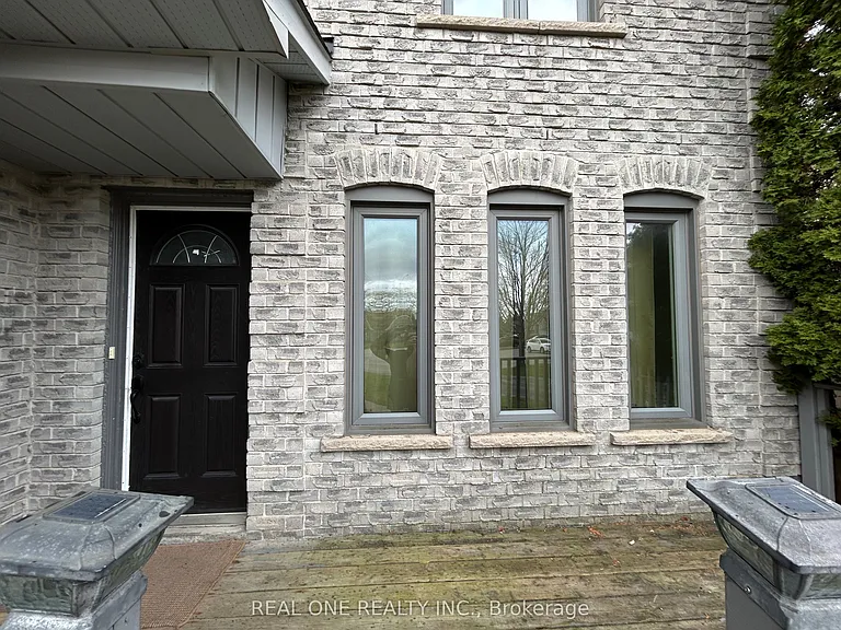 19 Blair Cres — Photo 6