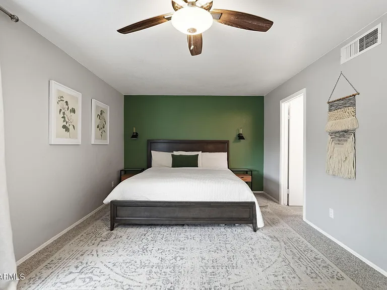 1735 E Stephens Dr — Photo 18