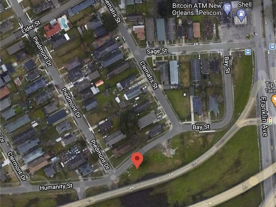 2nd image of 2402 Bay St