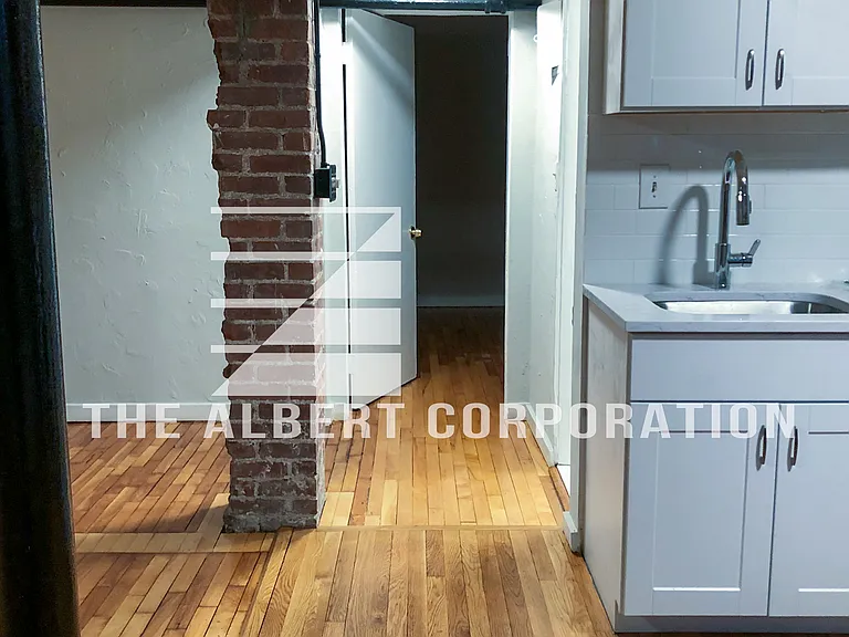 1400 Commonwealth Ave #1 — Photo 15