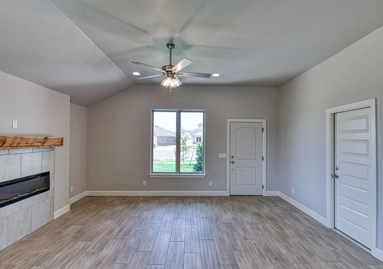 Brand New Construction Home in SunnyVale! — Photo 4
