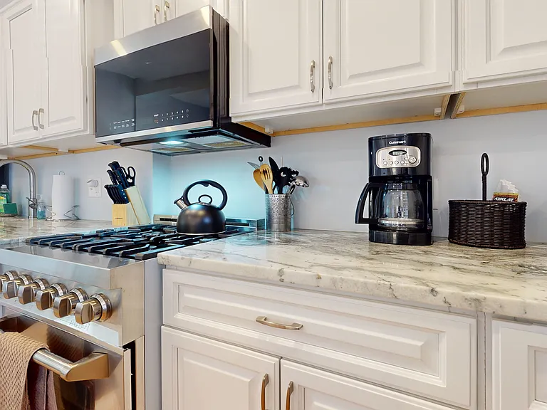 185 Chestnut Hill Ave #6 — Photo 8