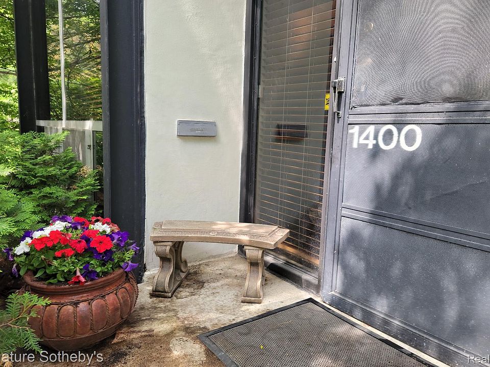 1st image of 1400 Joliet Pl