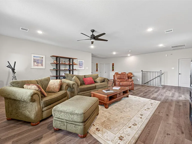 9979 Pebble Glen Dr — Photo 15