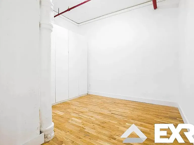 315 Berry St #105 — Photo 9
