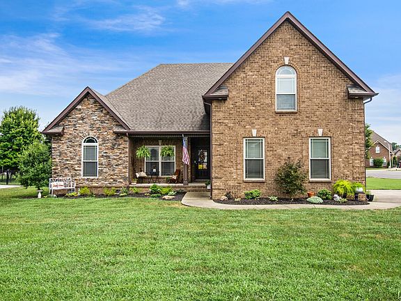 3rd image of 2821 Beaulah Dr