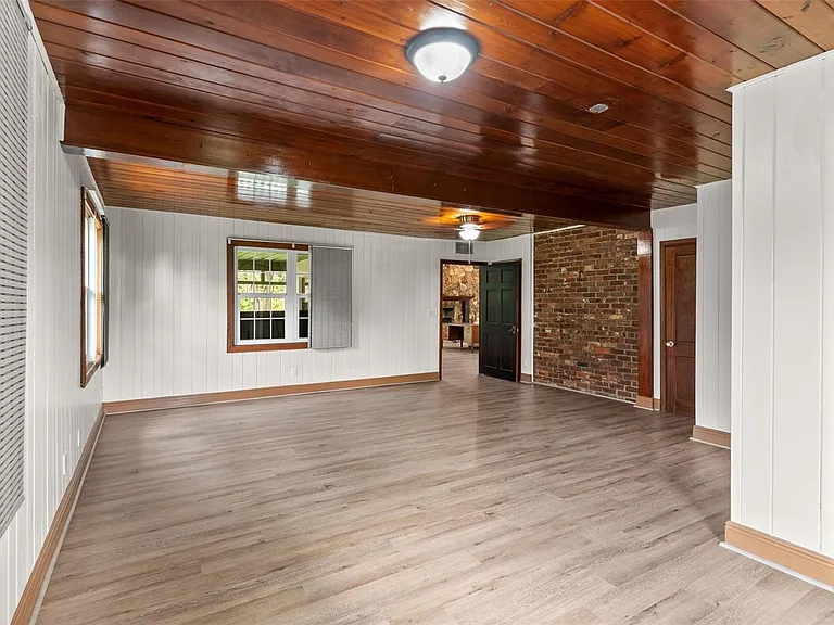 12311 Kelso Rd — Photo 22