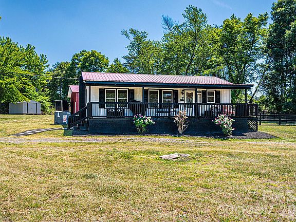 2nd image of 2024 Willis Rd