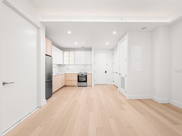 218 Front St #2288