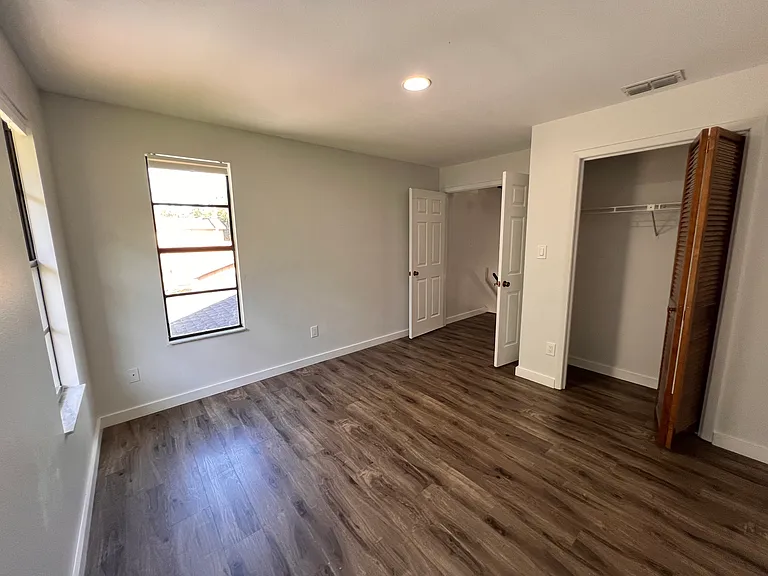 1352 Corner Oaks Dr — Photo 45