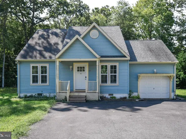 9 Holly Ct, Berlin, MD 21811