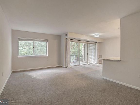 5th image of 12303 Braxfield Ct #393