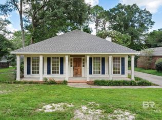 3032 Autumn Ridge Dr W, Mobile, AL 36695