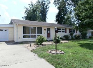 511 E Jackson St, Du Quoin, IL 62832