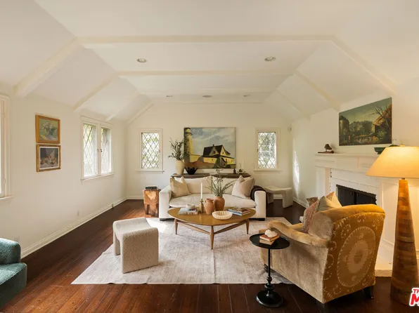 2929 Wicklow Rd, Los Angeles, CA 90064
