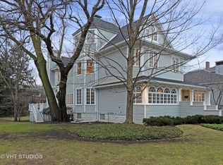 706 Sheridan Rd, Evanston, IL 60202