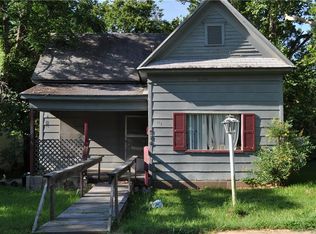 514 E Sears St, Denison, TX 75021