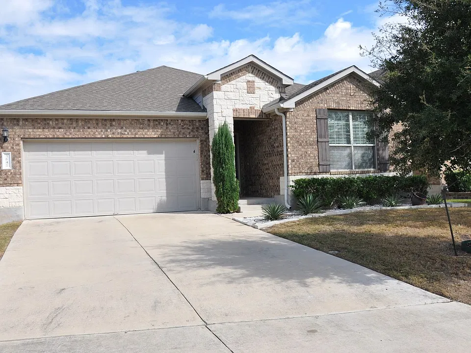 3641 Esperanza Dr