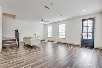 12912 Leopold Trl — Photo 15