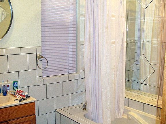 Ceramic Tile Bath with Jacuzzi