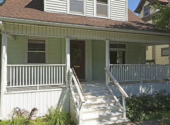 2nd image of 2421 Lyndale Ave S