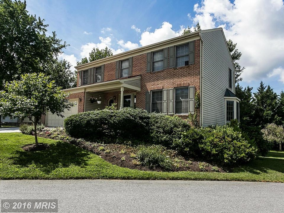 lovely brick front colonial