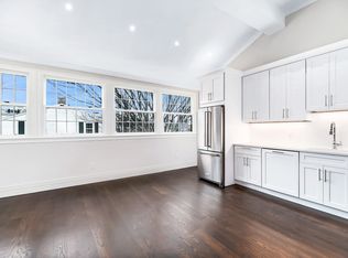 1 School St #R11, Manchester, MA 01944