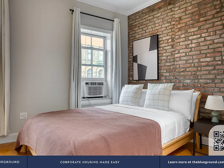 120 Christopher St #16 — Photo 10