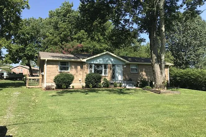 171 Lakeside Park Dr — Photo 3