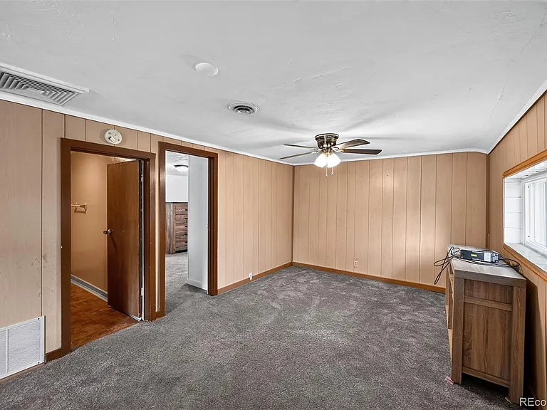 225 S Holland St #B — Photo 6