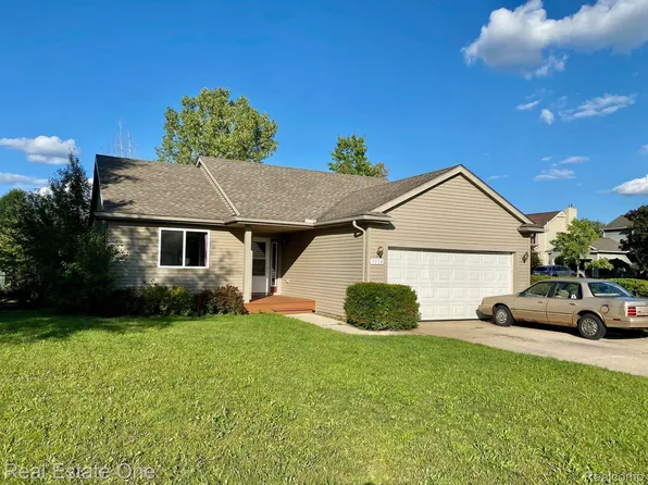 7228 York St, Dexter, MI 48130