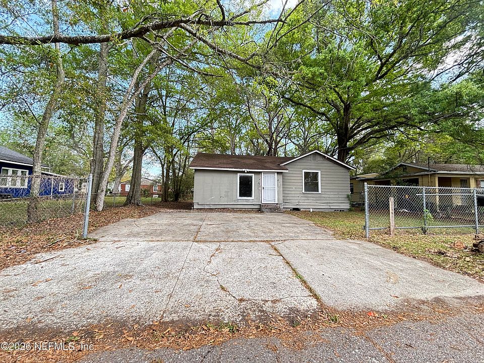 1st image of 875 PROSPECT Street