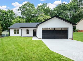 505 Randa Dr, Statesville, NC 28625