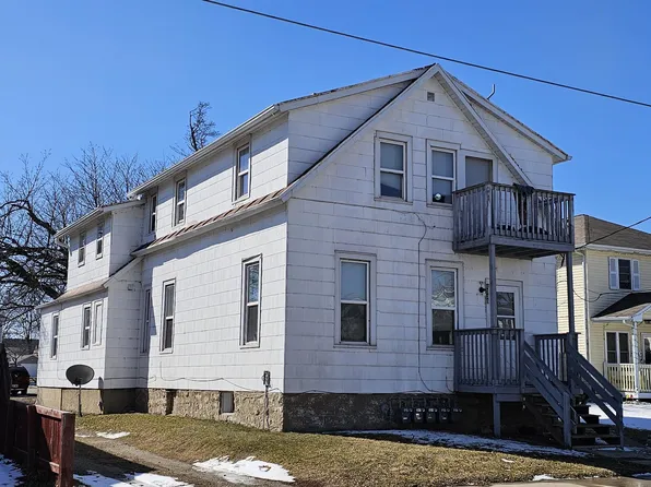 1330 Day St, Green Bay, WI 54302