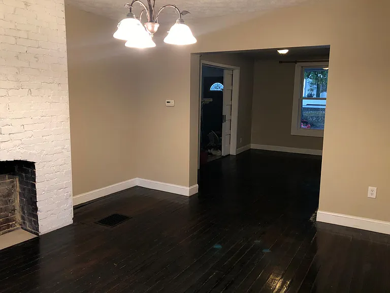 317 Maryland Ave — Photo 3