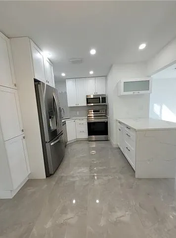 6041 SW 17th St — Photo 13