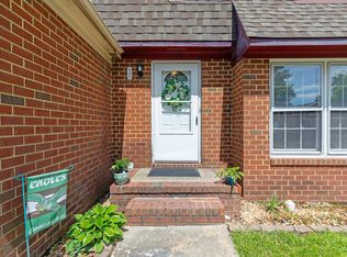 449 Wayman Ln, Virginia Beach, VA 23454
