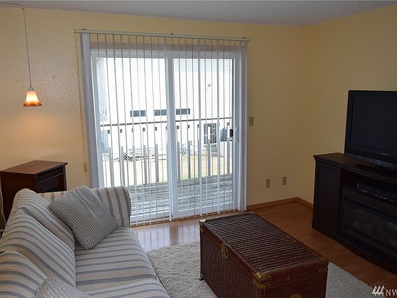5th image of 766 Ocean Ct NW #214