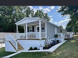 31 Cedar St, Manchester, PA 17345