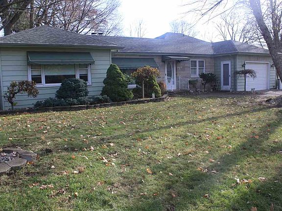 5th image of 205 Kingsbury Ave