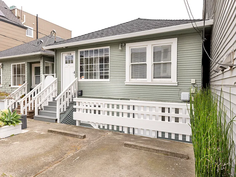 1340 42nd Ave — Photo 35