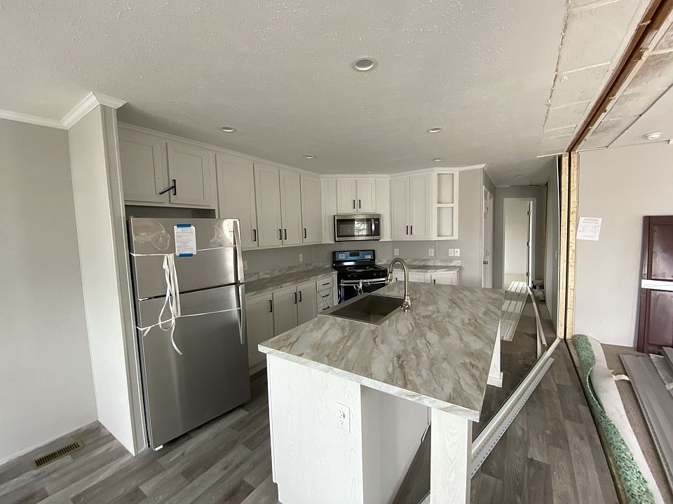 1st image of 4925 Genesse St #263S