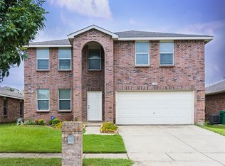 6104 Saint James Pl, Denton, TX 76210