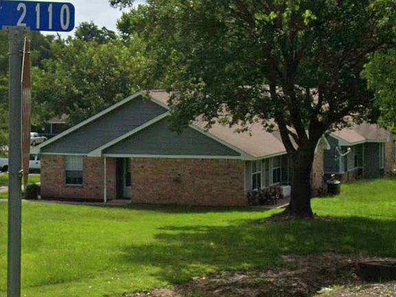 4th image of 109 S Dunbar Ln