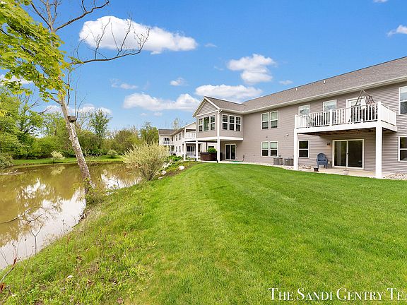 2nd image of 562 Riverbank Cir #15