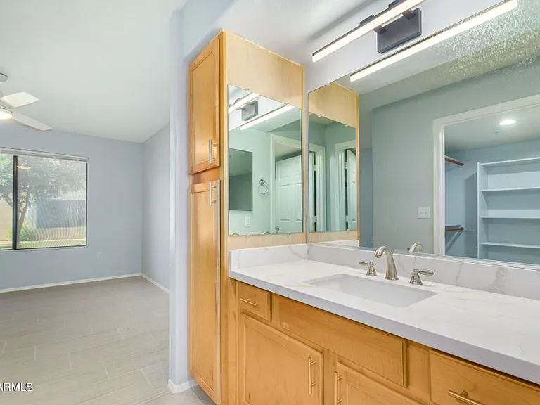 9990 N Scottsdale Rd #1030 — Photo 27