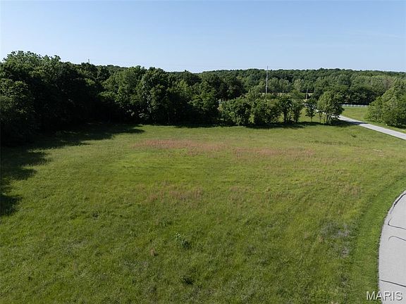 4th image of 10 Parc Forest Trl