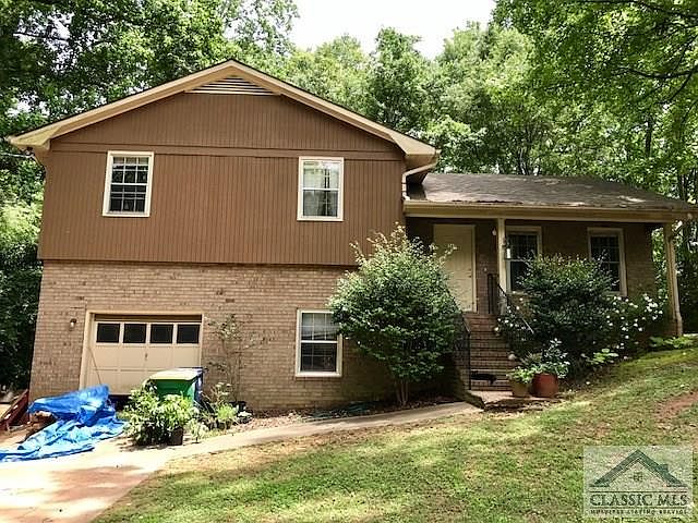 2nd image of 565 Pine Needle Rd
