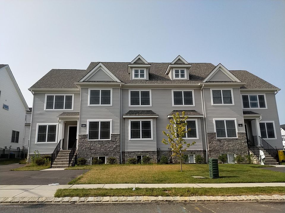 1st image of 28 Wadsworth Ave