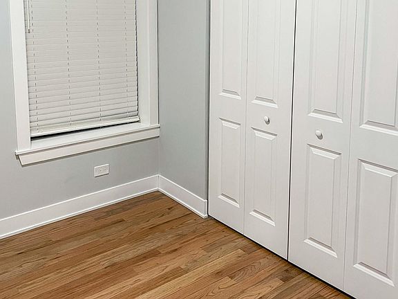 3rd image of 2102 N Sedgwick St #1